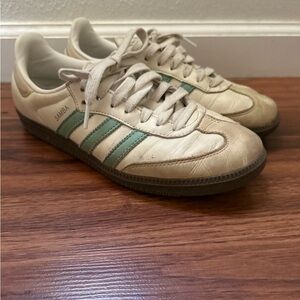 Adidas Samba Cream and Green size 9